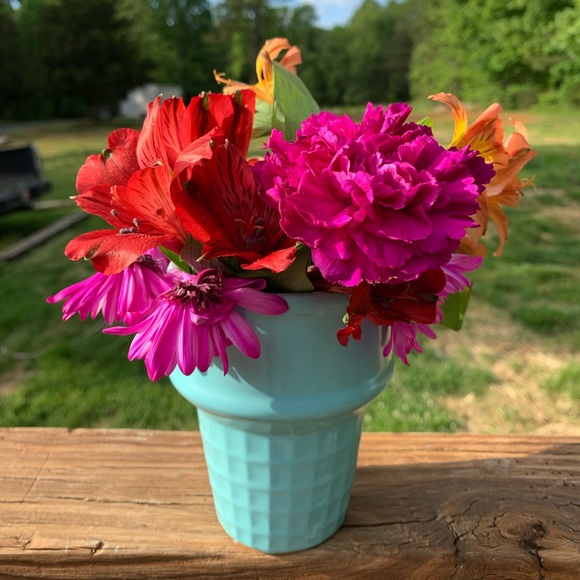 Ice Cream Cone Decor - Picture 4 of 4